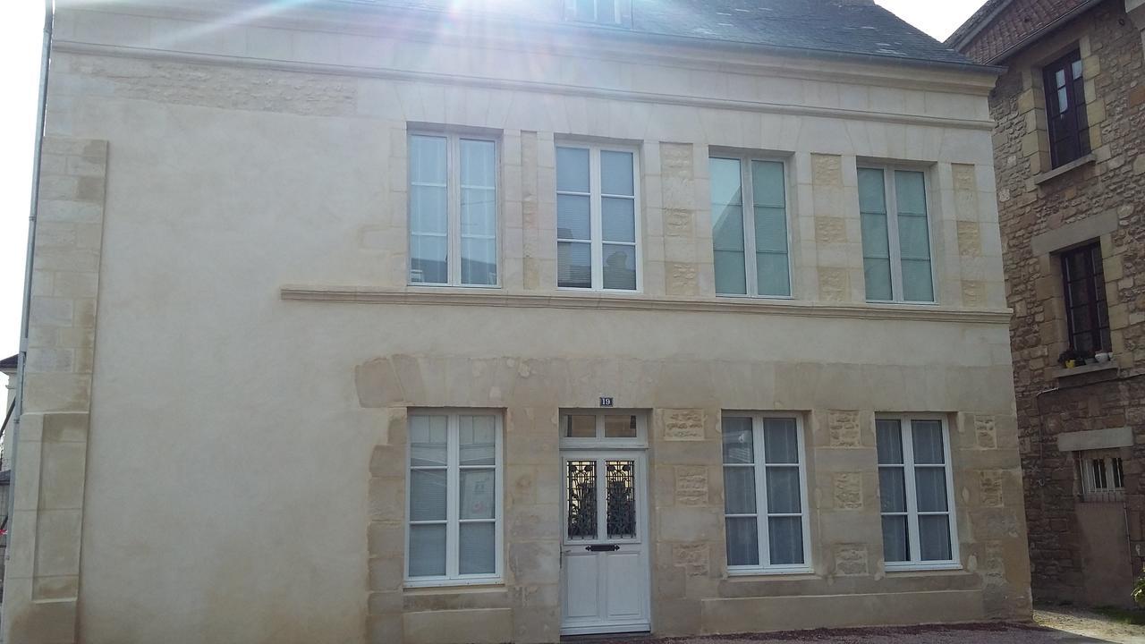 Le Logis D'Isabelle Aparthotel อาร์ฌองต็อง ภายนอก รูปภาพ